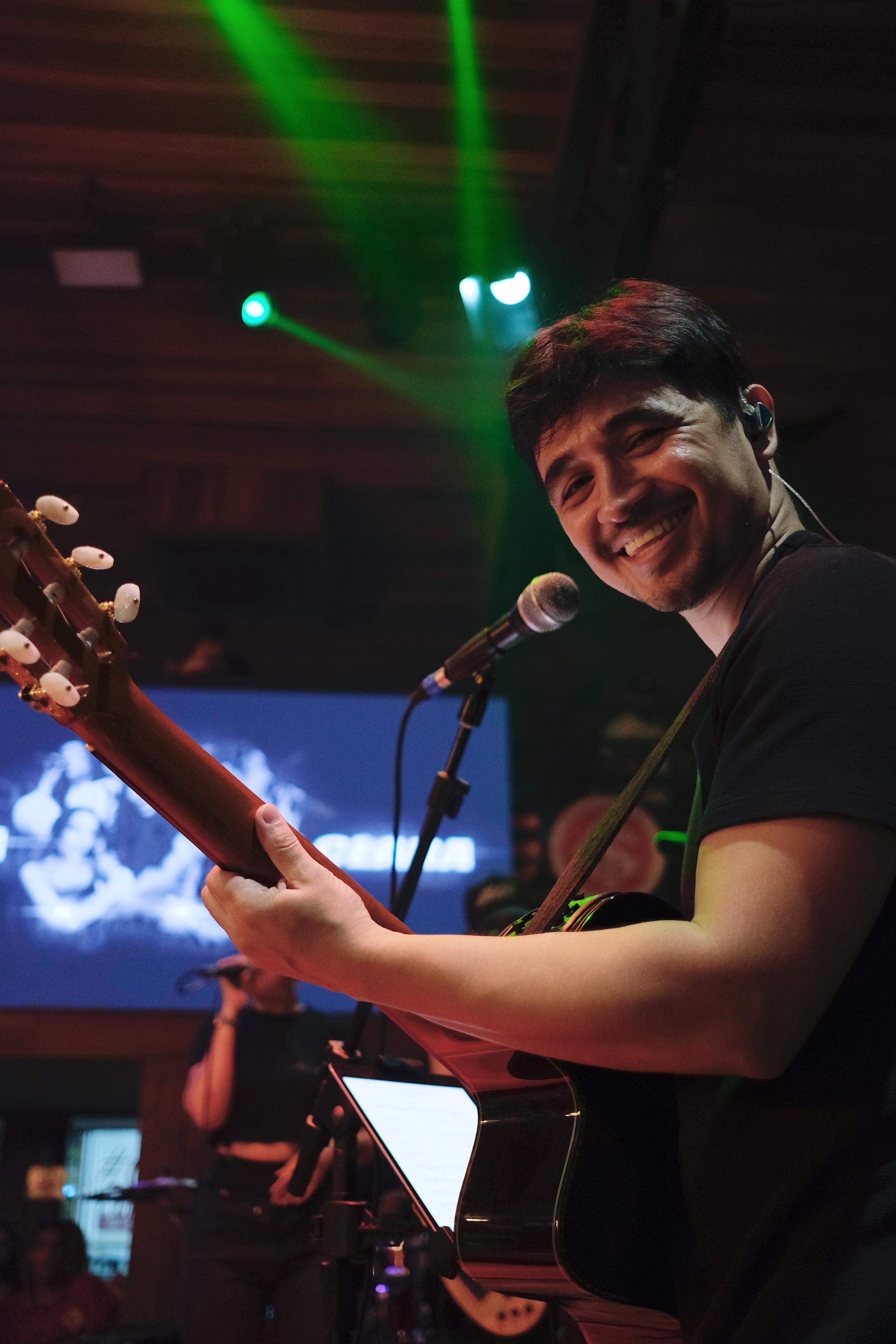 Carlos Jr com artistas