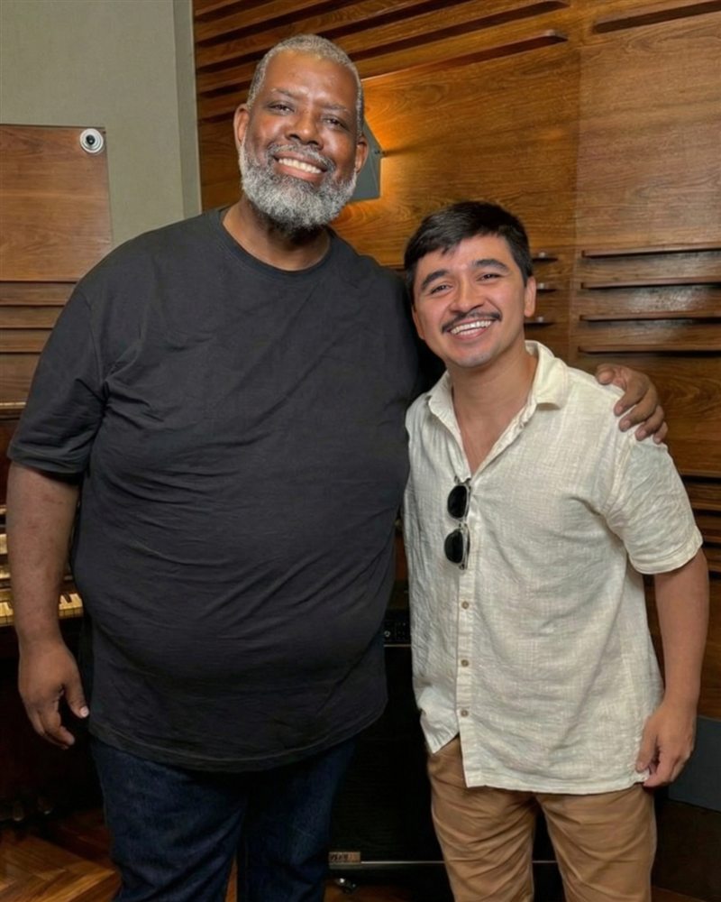 Carlos Jr com Péricles